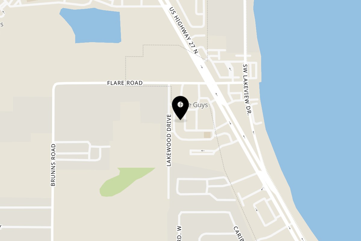 Map showing the location of Oscar's Family Restaurant on 267 US Hwy 27 N in Sebring